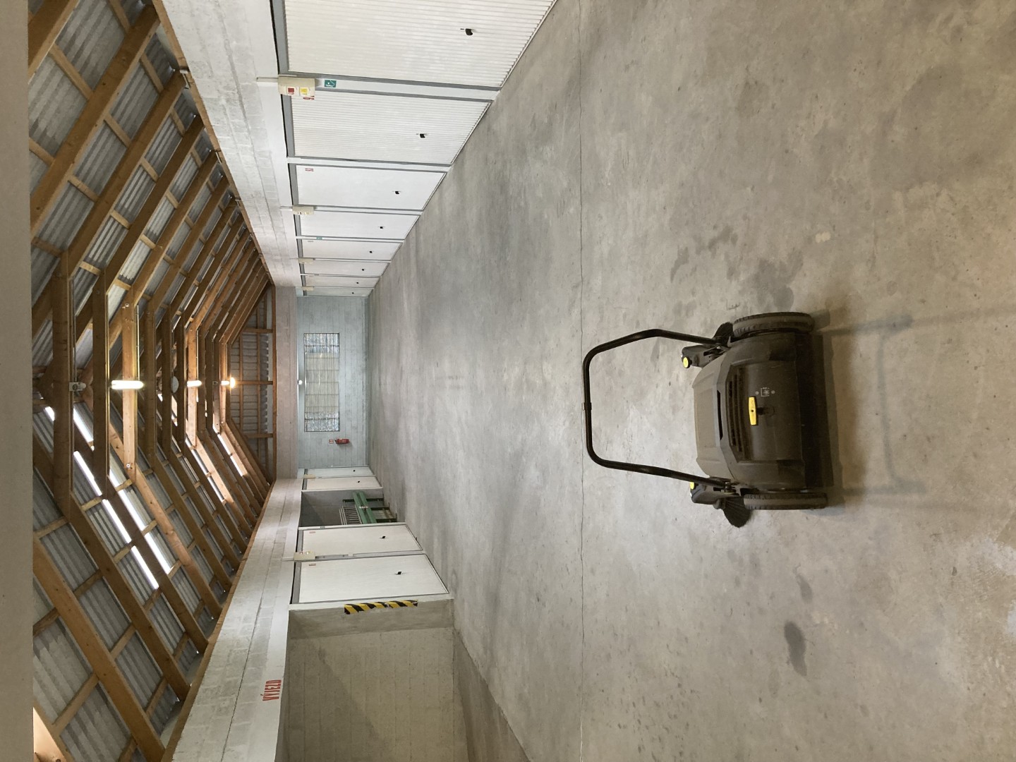 zametení v garážích 2.11.2025 (2)